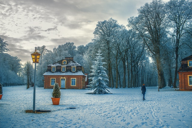 4 Reasons To Buy Or Sell A Home This Winter