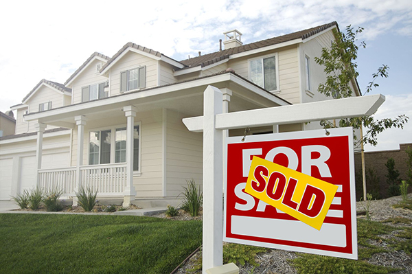 Trying to Decide Whether or Not to Sell Your Home? Here Are 5 Key Questions to Ask Yourself