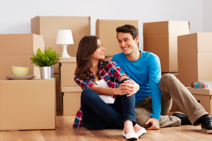 Juggling Priorities: How to Manage Buying a New Home and Selling Your Old One at the Same Time