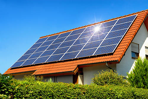 Buying a Solar-Powered Home? Watch Out for These Symptoms of Future Problems