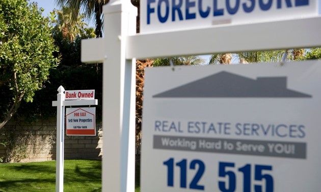 Opportunities and Challenges When Buying Foreclosed Properties