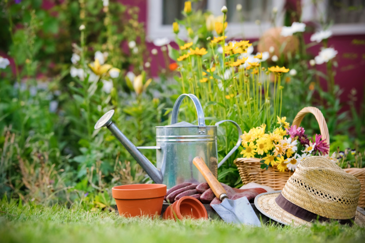 Stage Your Home for Spring: Tips for Using the Season to Your Selling Advantage