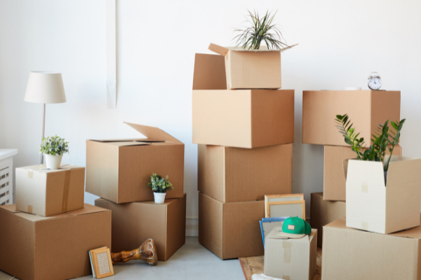 Keep Your Home Free From Clutter With These Helpful Unpacking Tips